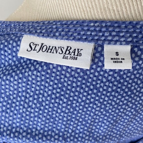 Periwinkle 3/4 Sleeve Blouse - Picture 5 of 5